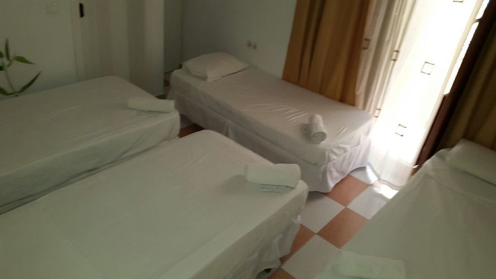 Hostal El Rincon De Carlota Sevilla Exterior foto