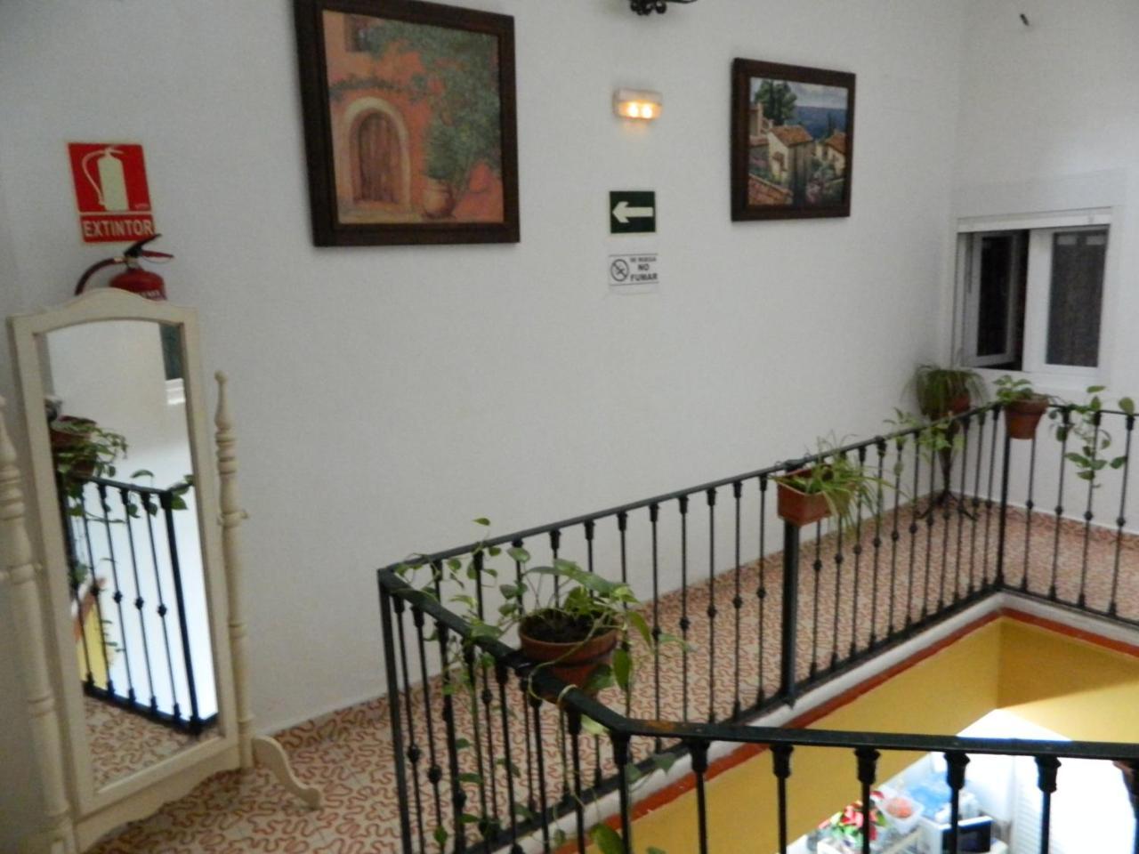 Hostal El Rincon De Carlota Sevilla Exterior foto